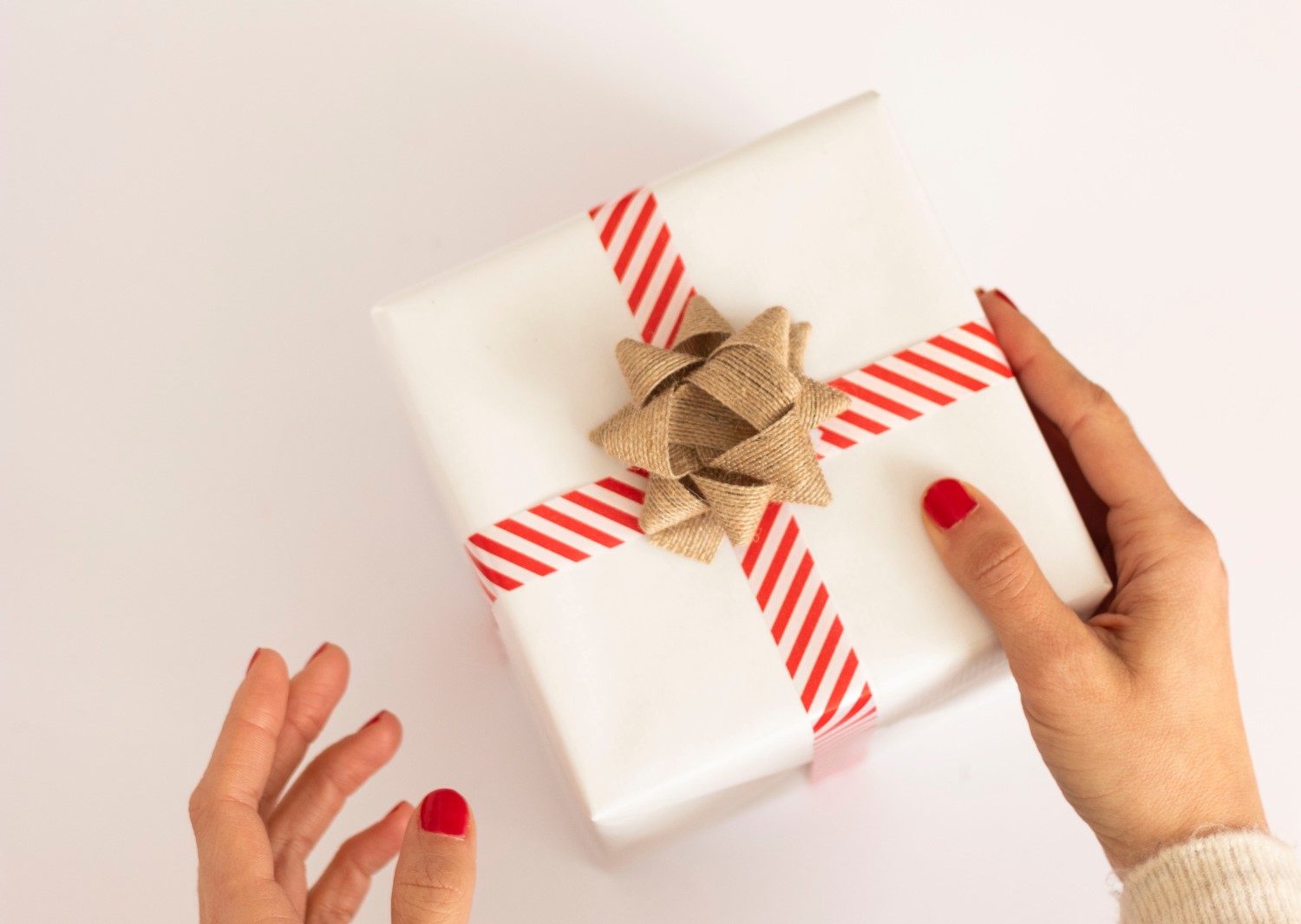 ¿Cómo mandar un regalo por Amazon? [paso a paso]